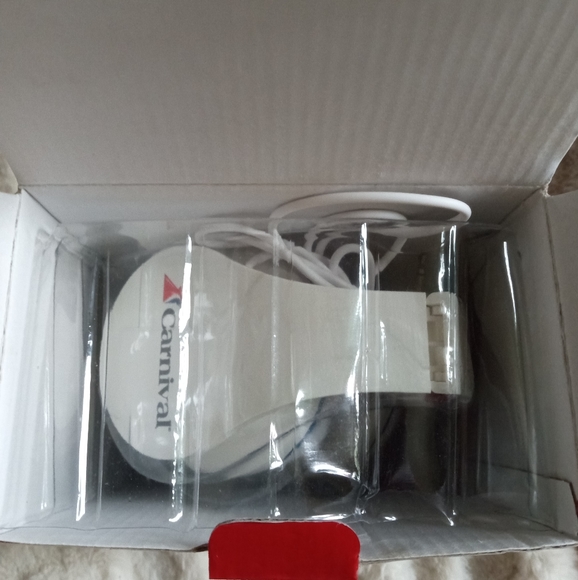 Carnival Cruise Lines VIFP Headphones - Picture 7 of 12